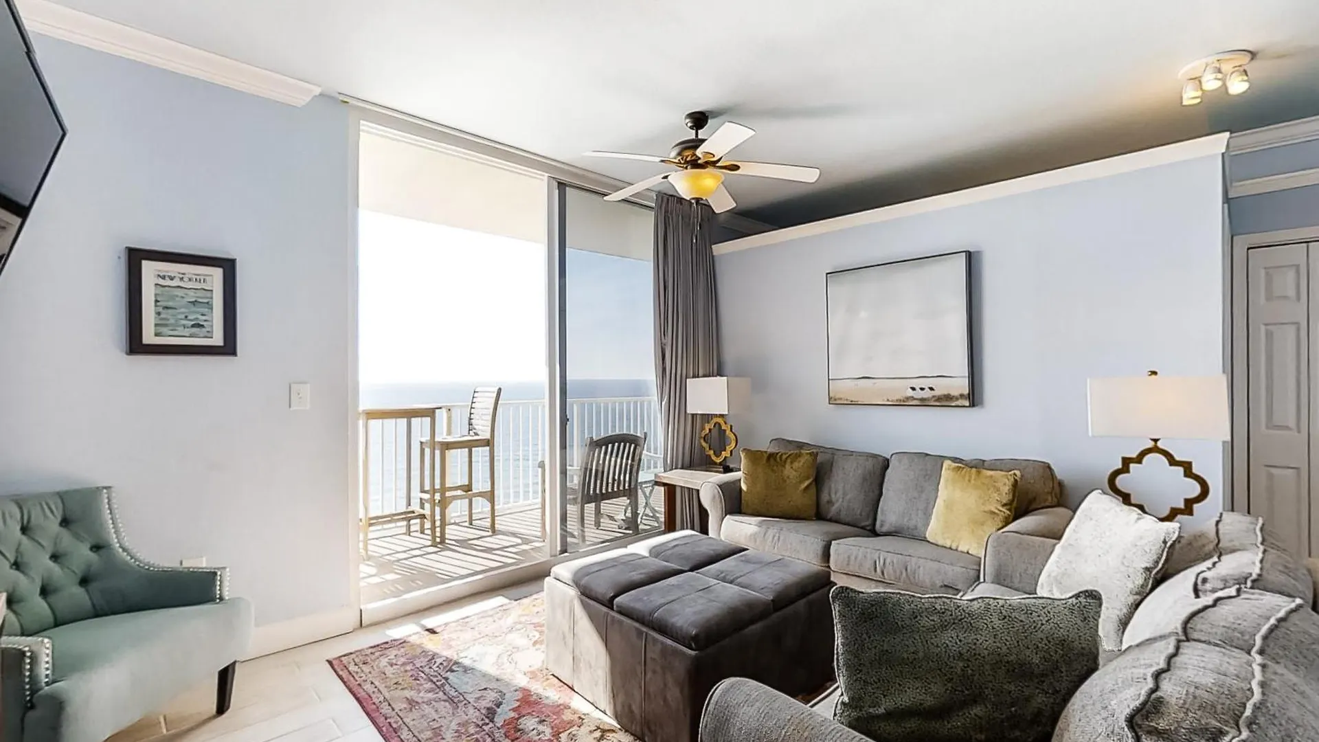 Breathtaking Gulf-Front Condo Near Pier Park Panama Stadt