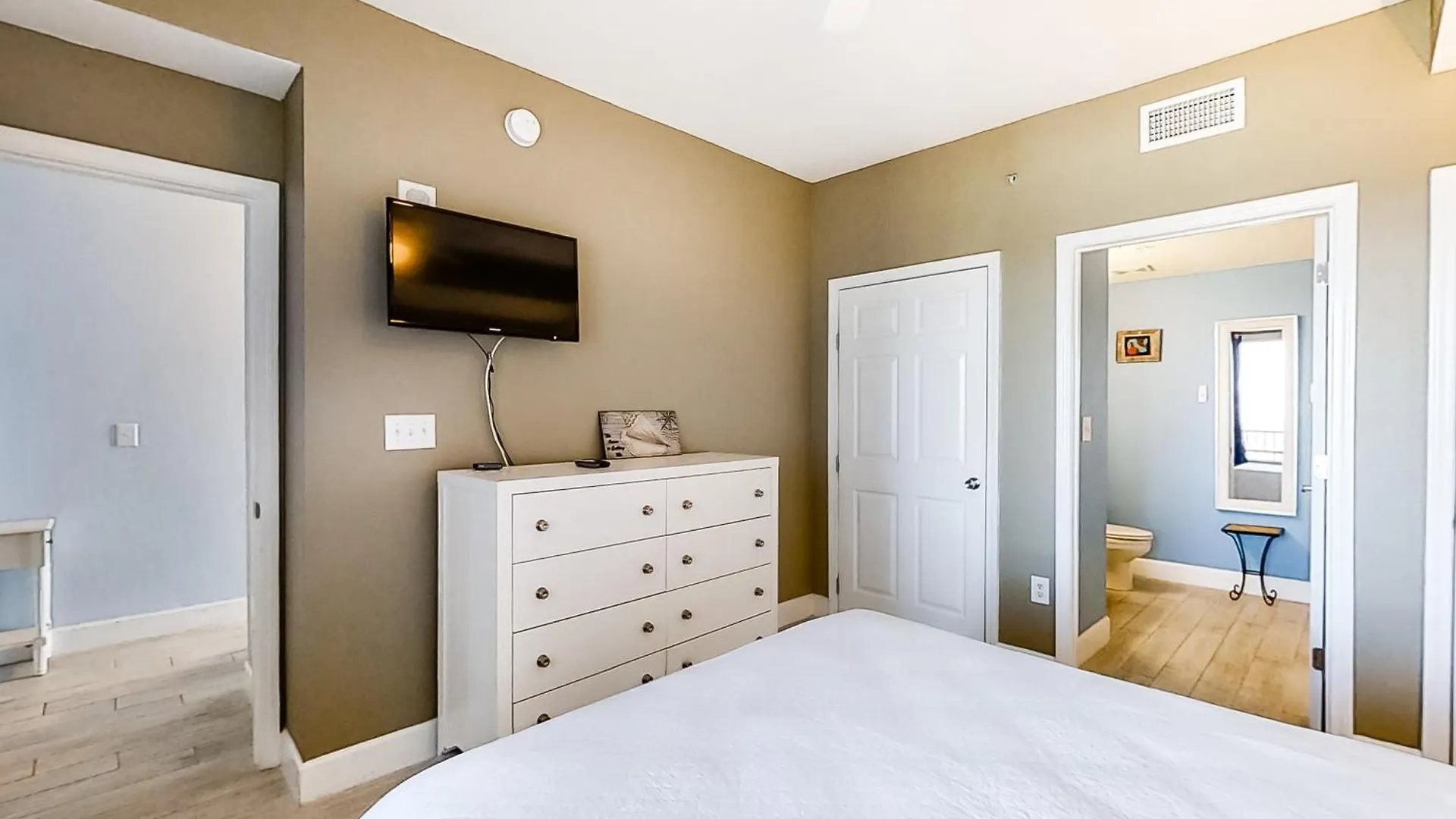 Breathtaking Gulf-Front Condo Near Pier Park Panama City Beach Apart Otel